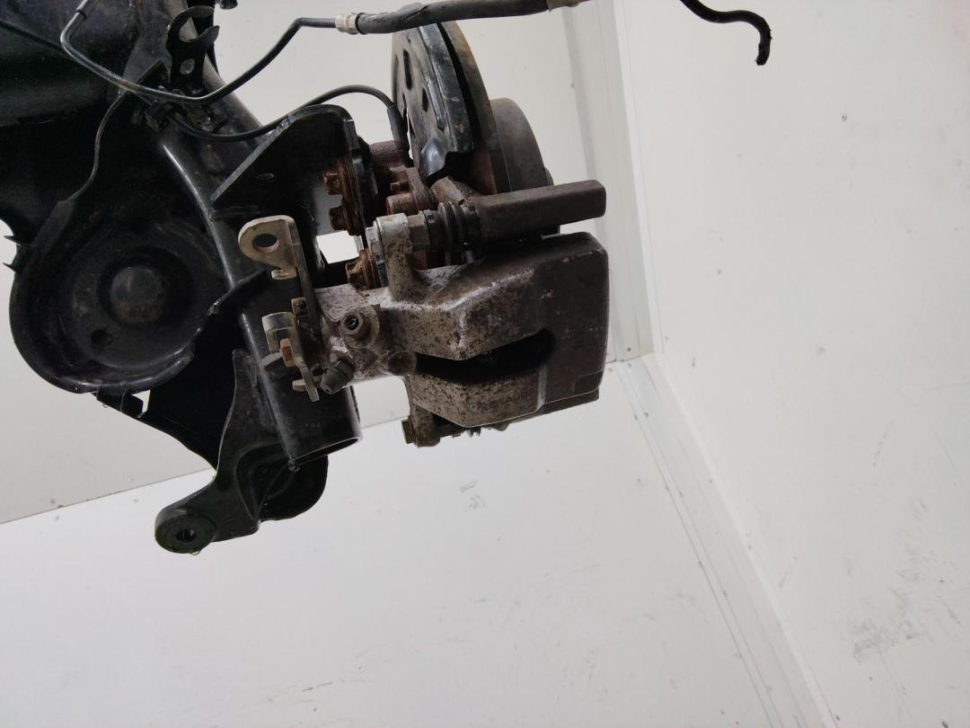 Суппорт тормозной задний (в балке) правый Renault Megane 4 поколение 2016 - фото №1