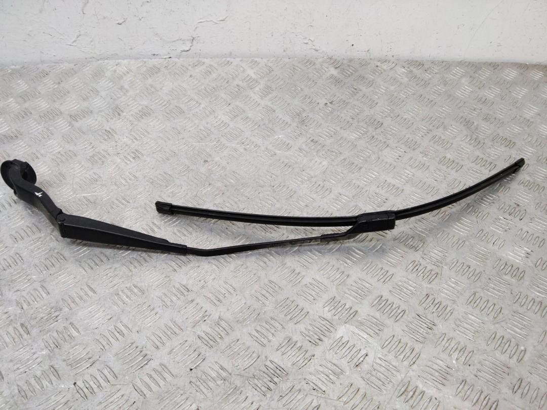 щеткодержатель (поводок стеклоочистителя, дворник) Renault Scenic 4 поколение 2017, 288862150R - фото №1