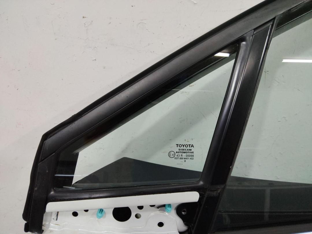 форточка передняя левая Toyota C-HR 1 поколение 2018 - фото №1