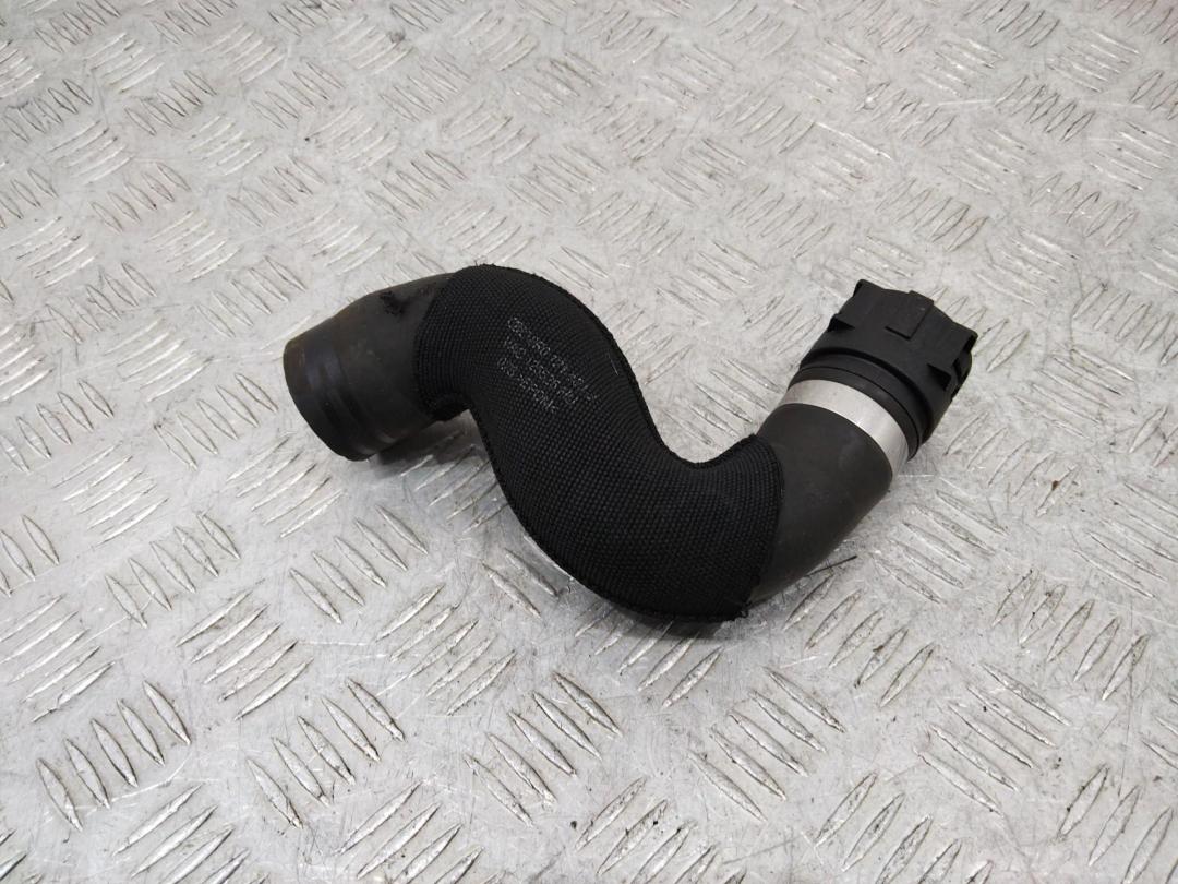 патрубок радиатора Audi Q5 8R 2011, 2.0 л., дизель, 8R0121101J - фото №1