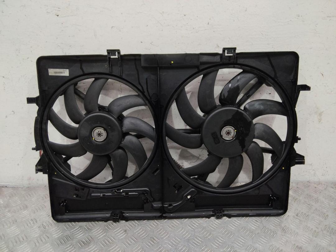 вентилятор радиатора Audi A6 4G/C7 2012, 8K0121003AD - фото №1