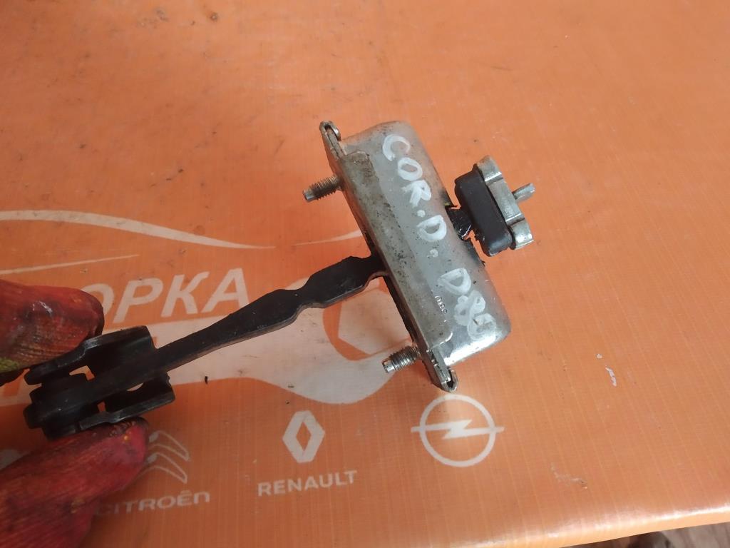 ограничитель открывания двери Opel Corsa D (2006—2010) 2010, 1.4i Z14XEP, 13180682 - фото №1