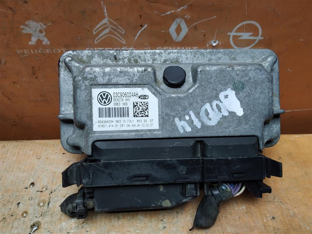 блок управления двигателем Volkswagen Golf Mk5 (2003—2009) 2007, 1.4i BUD, 03C906024AH - фото №1