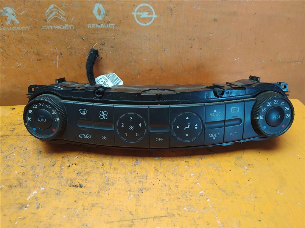 блок управления печки / климат-контроля Mercedes-Benz E-Класс W211/S211 (2002—2006) 2007, 2118300990 - фото №1