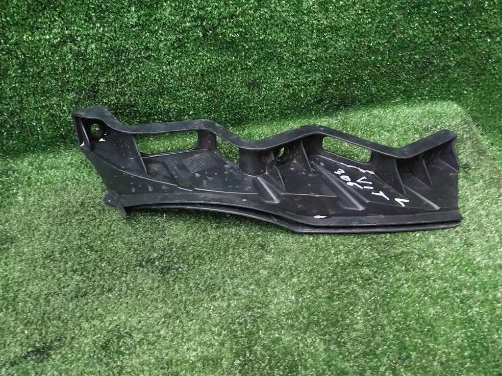 Крепление бампера переднего Volkswagen Passat B6 (2005—2010) 2008, 2.0TD BKP, 3C0807889 - фото №1