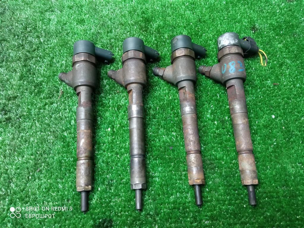 форсунка Opel Astra H рестайлинг (2006—2014) 2012, 1.3CDTI Z13DTH, 0445110083 - фото №1