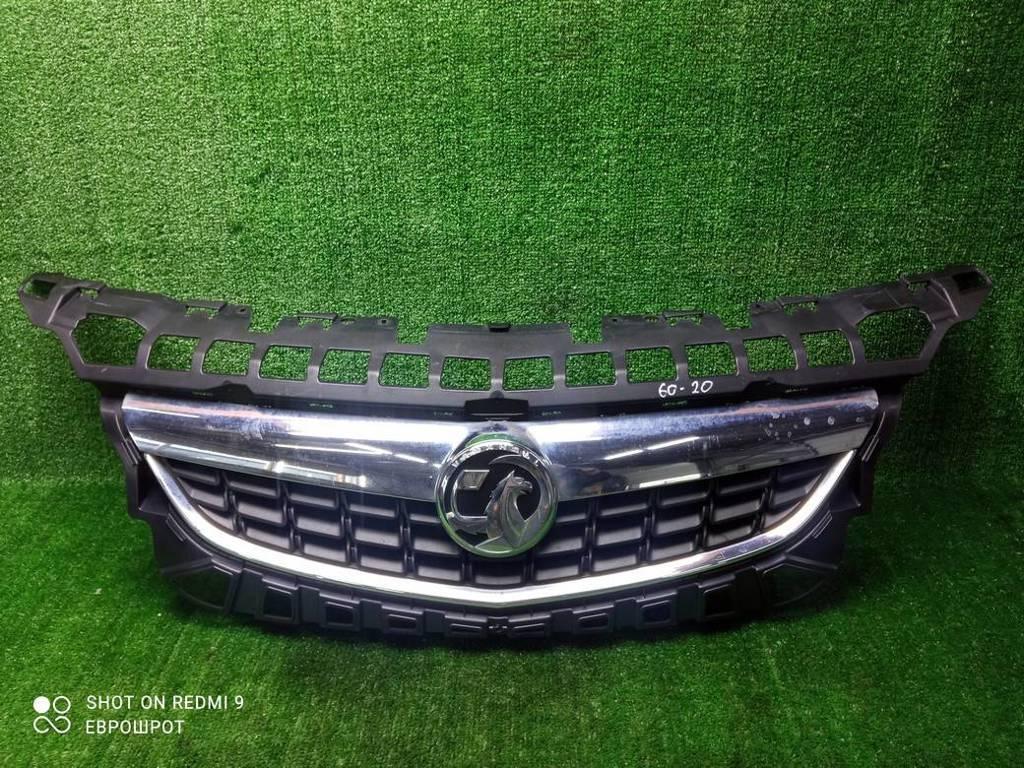 решетка радиатора Opel Astra J (2009—2012) 2010, 1.6i A16XER, 13266577 - фото №1