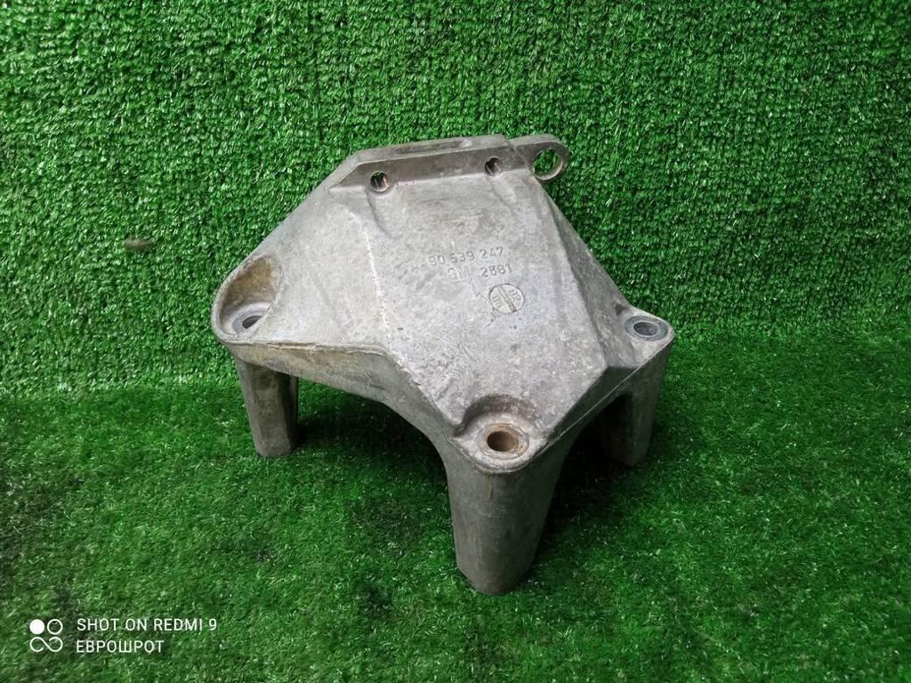 кронштейн двигателя Opel Astra H рестайлинг (2006—2014) 2012, 1.4i Z14XEP, 90539247 - фото №1