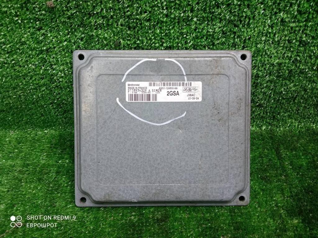блок управления двигателем Ford Focus II рестайлинг (2007—2011) 2010, 1.6i SHDA, AM5112A650AA - фото №1