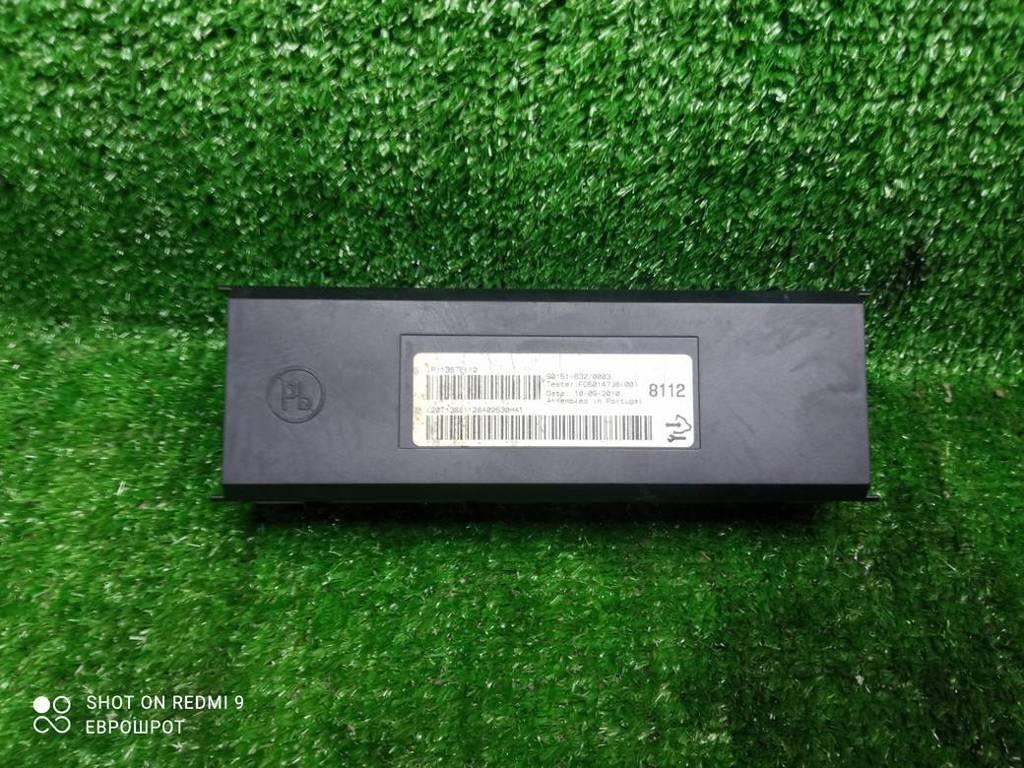 блок комфорта Opel Astra J рестайлинг (2012—2018) 2014, 1.6i A16XER, 13578112 - фото №1