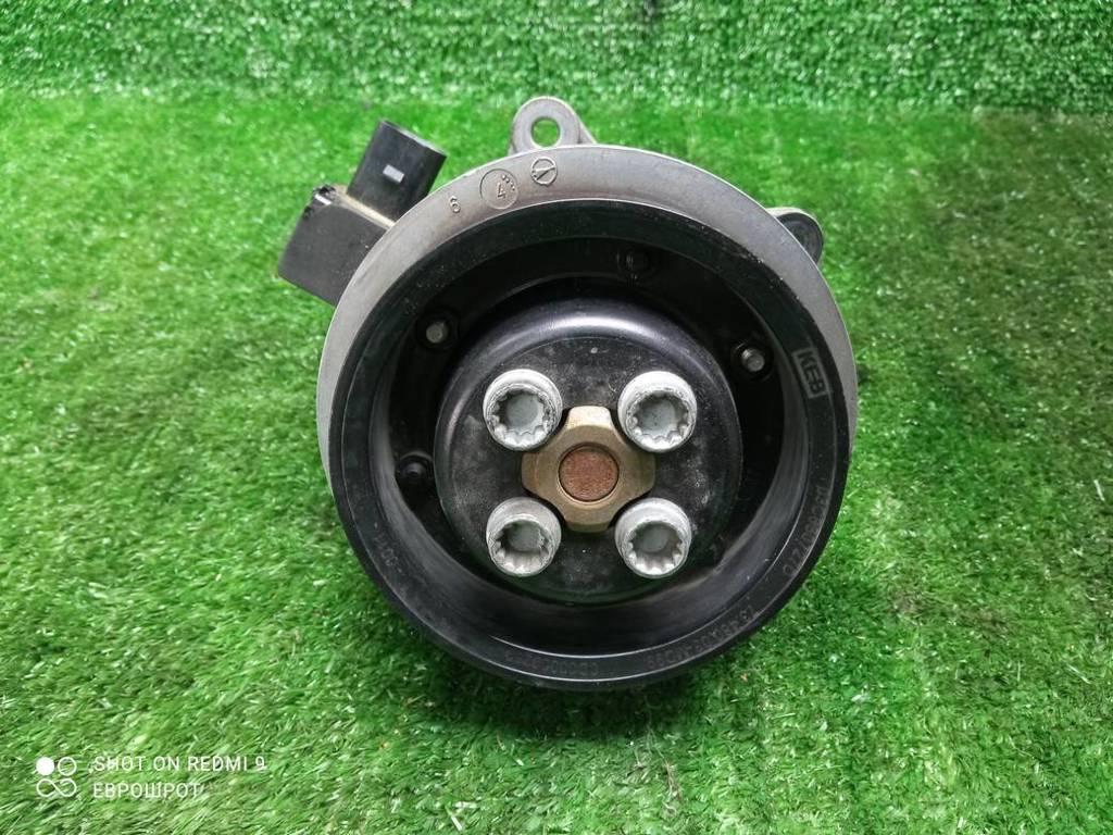 помпа Volkswagen Jetta V (2005—2011) 2008, 1.4TSI BLG, 03C121004J - фото №1