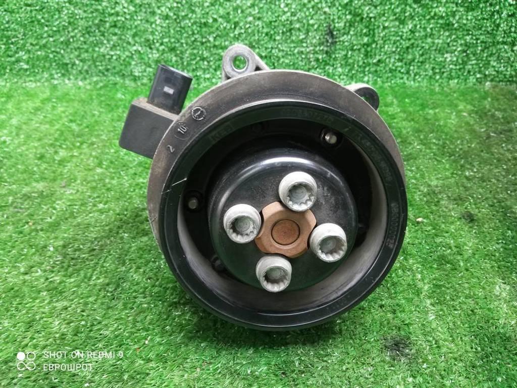 помпа Volkswagen Jetta V (2005—2011) 2008, 1.4TSI BLG, 03C121004J - фото №1