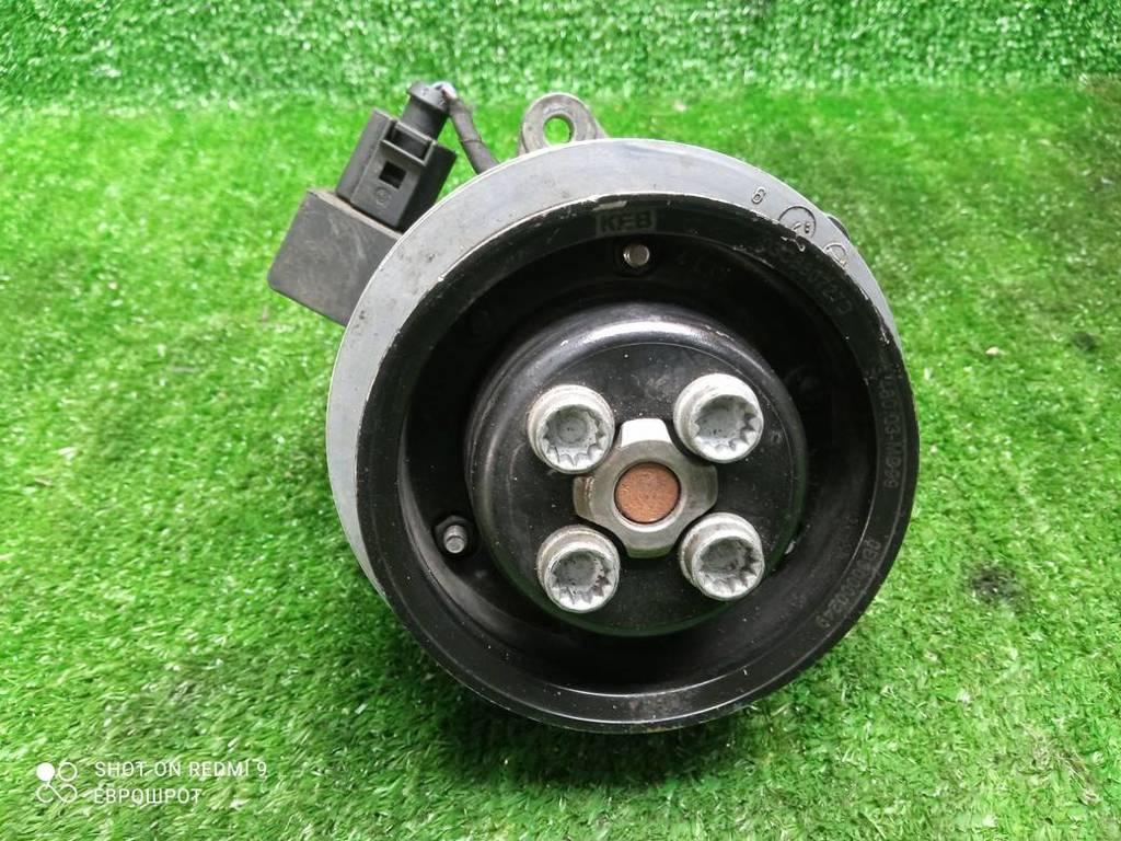 помпа Volkswagen Jetta V (2005—2011) 2008, 1.4TSI BLG, 03C121004J - фото №1