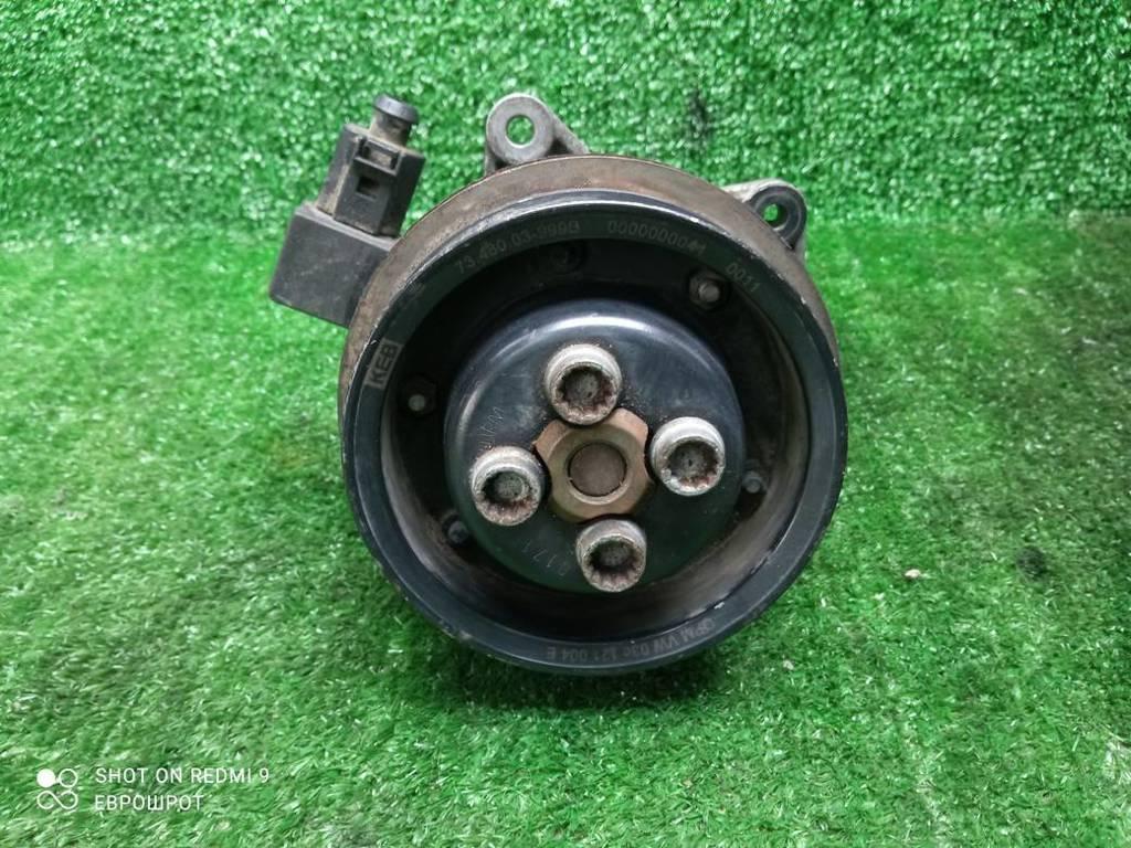 помпа Volkswagen Jetta V (2005—2011) 2008, 1.4TSI BLG, 03C121004J - фото №1