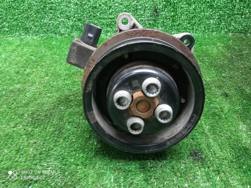 помпа Volkswagen Jetta V (2005—2011) 2008, 1.4TSI BLG, 03C121004J - фото №1