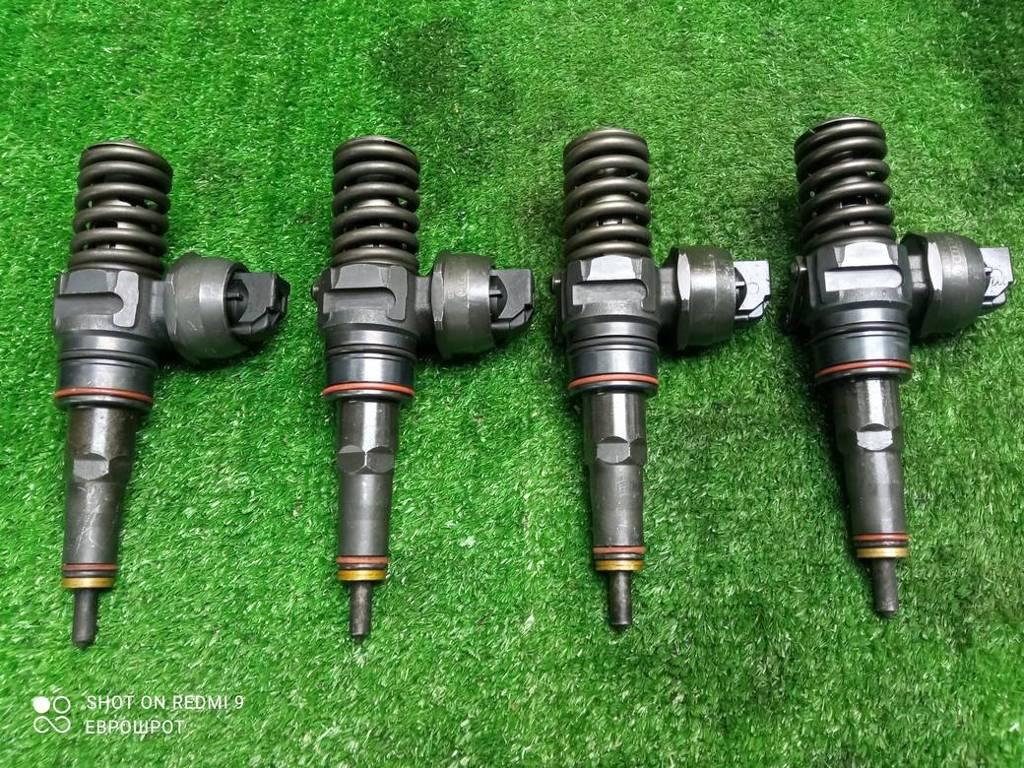 форсунка Volkswagen Passat B5 рестайлинг (2000—2005) 2003, 1.9TDI AWX, 038130073AQ - фото №1