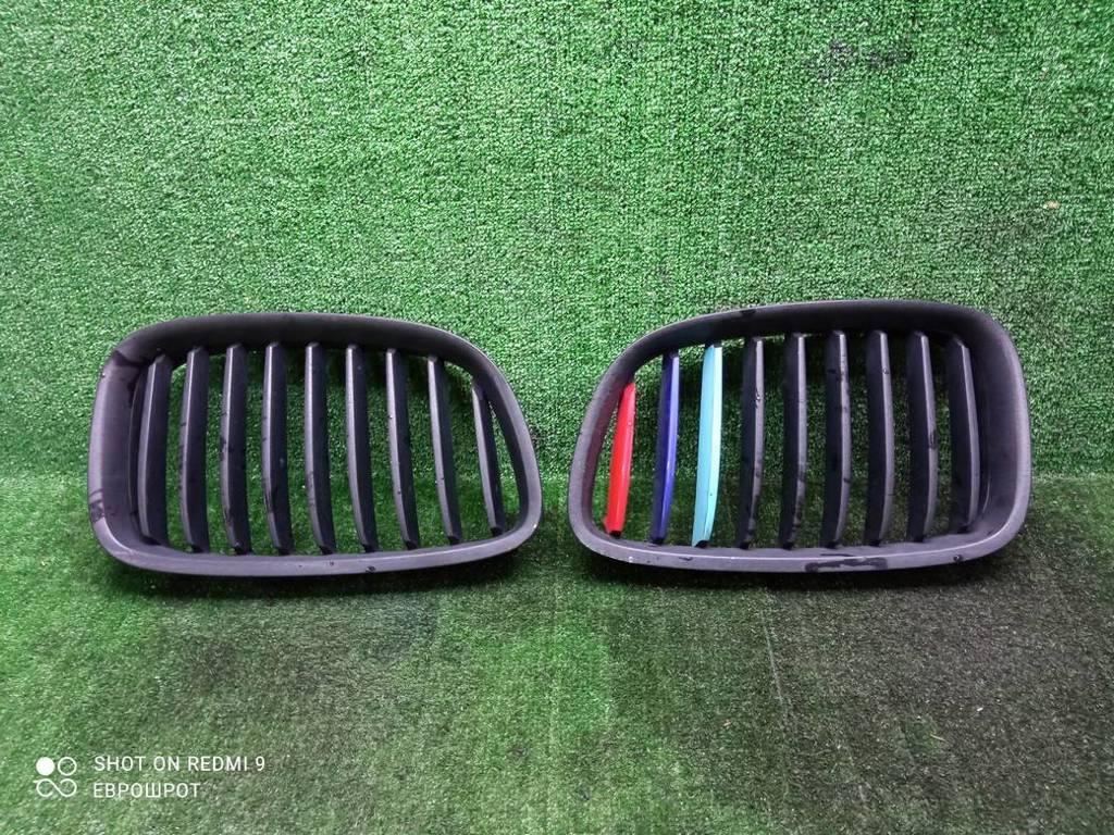 решетка радиатора BMW 5 серия GT F07 (2009—2013) 2011, 51137202109 - фото №1