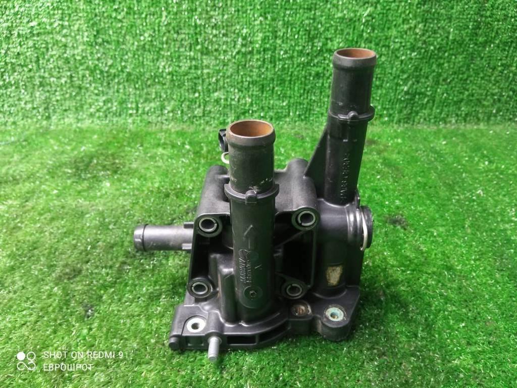 корпус термостата Opel Astra J рестайлинг (2012—2018) 2014, 1.6T A16LET 20TP6389, 25192230 - фото №1