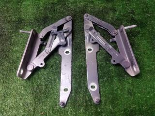 петля капота Land Rover Discovery III (2004—2009) 2008, BKB780021