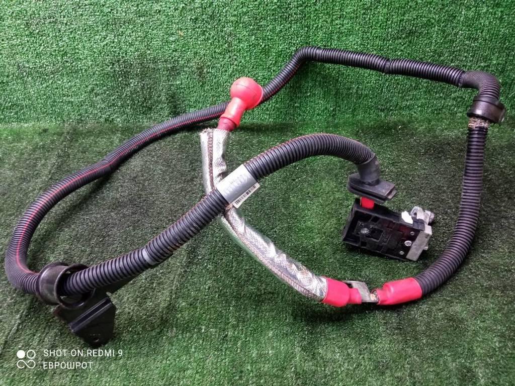 клемма аккумулятора плюс Land Rover Range Rover Sport I (2005—2009) 2008, 2.7TD 276TDV6, YTA500521 - фото №1