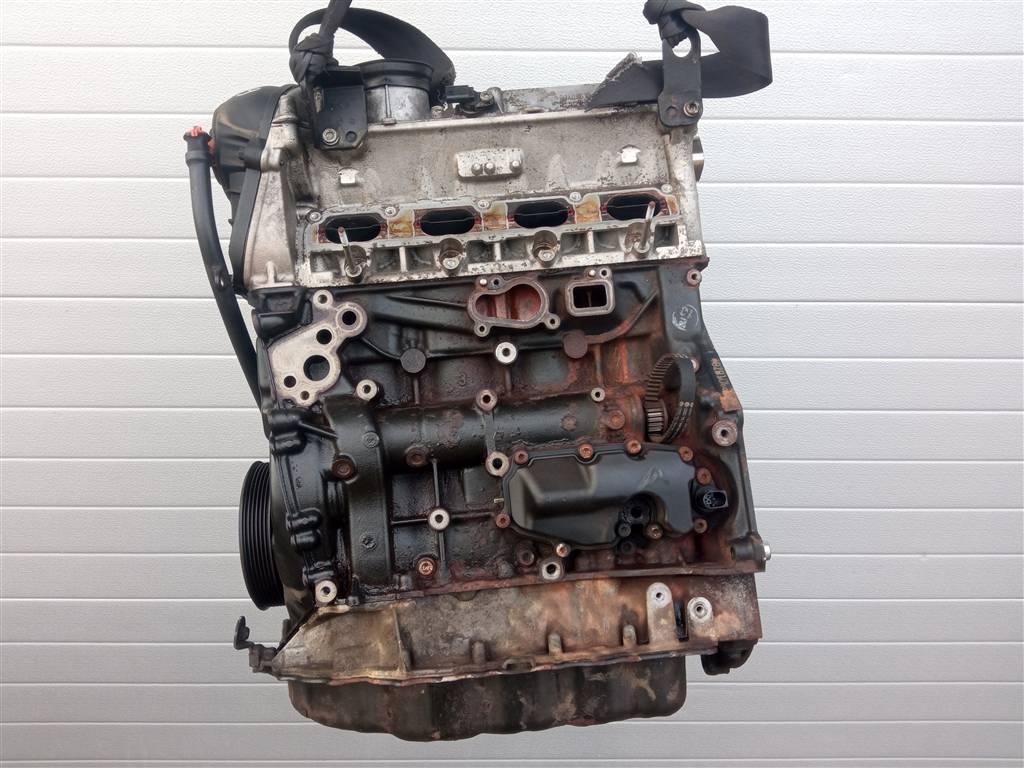 двигатель Volkswagen Passat B6 (2005—2010) 2008, 1.8TSI BZB 106273, 06J100031Q - фото №1