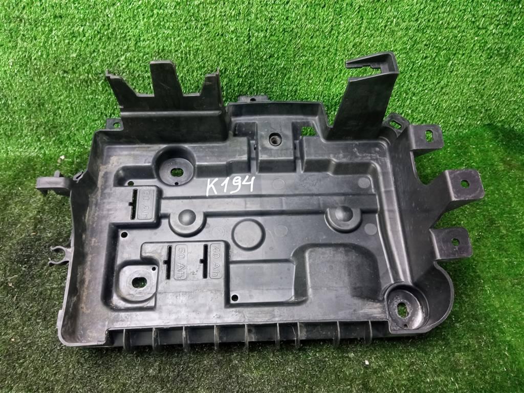 полка аккумулятора Opel Corsa D рестайлинг (2010—2011) 2010, 1.4i Z14XEP, 13235642 - фото №1