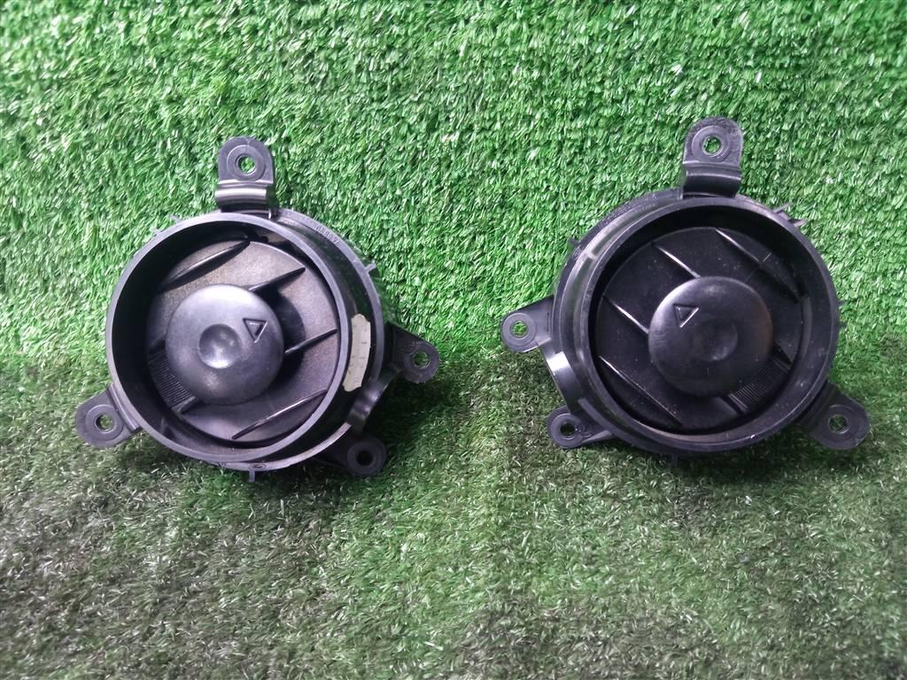 дефлектор обдува салона Ford Fusion I рестайлинг (2005—2012) 2010, 2N1HN018B09ACW - фото №1