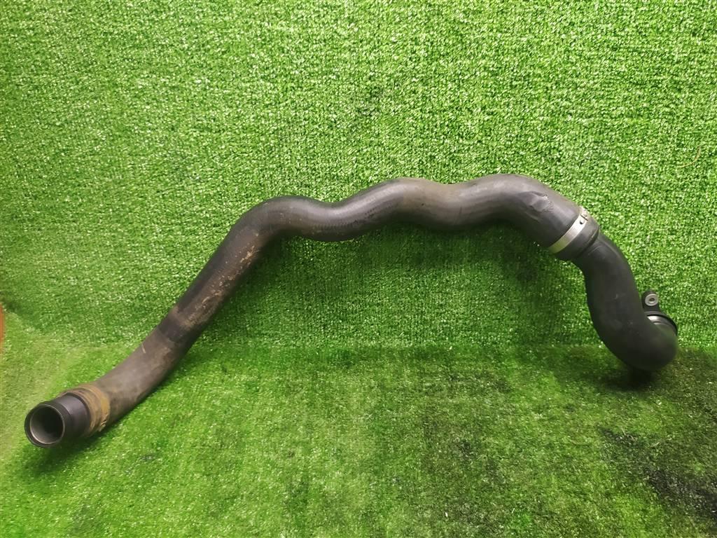 патрубок интеркулера Opel Corsa D рестайлинг (2010—2011) 2010, 1.3TD Z13DTH, 55559259 - фото №1