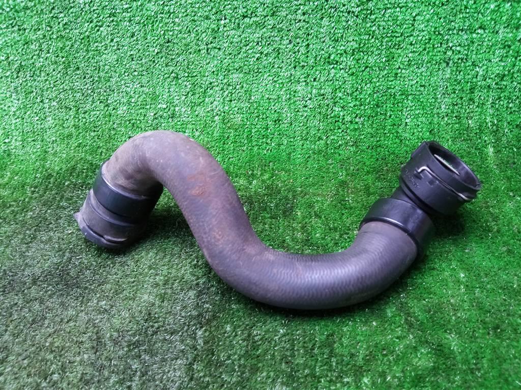 патрубок радиатора Opel Astra J рестайлинг (2012—2018) 2014, 1.4T A14NET, 565563897 - фото №1