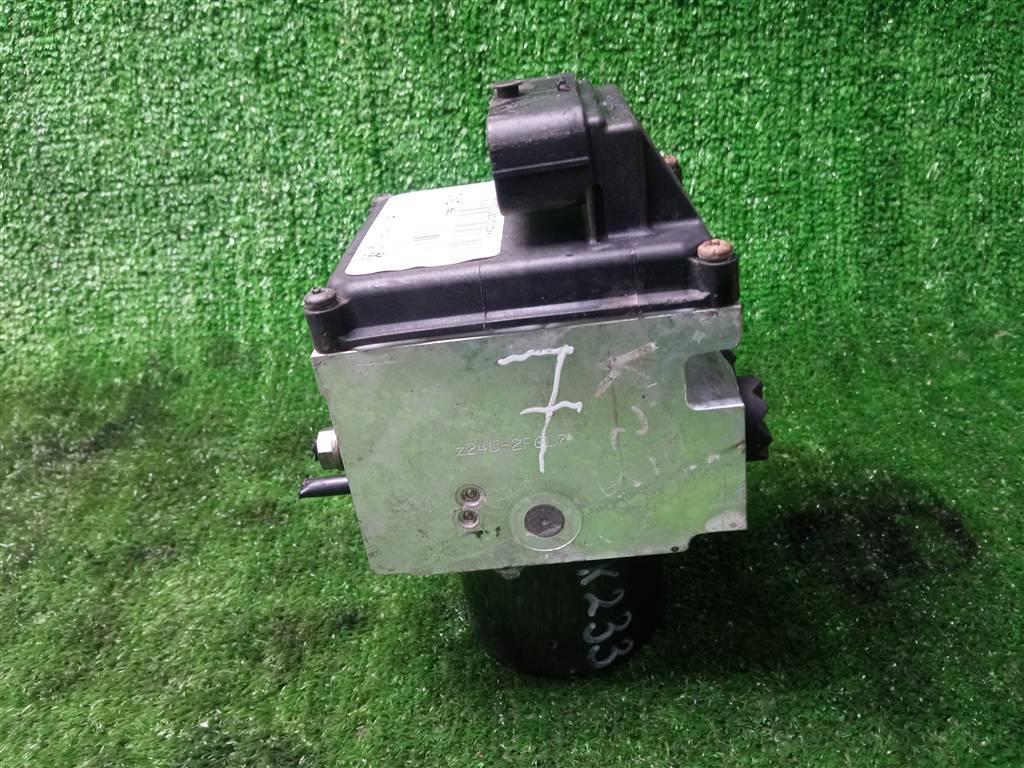 блок ABS Volkswagen Passat B6 (2005—2010) 2008, 1.8TSI BZB, 3C0614109P - фото №1