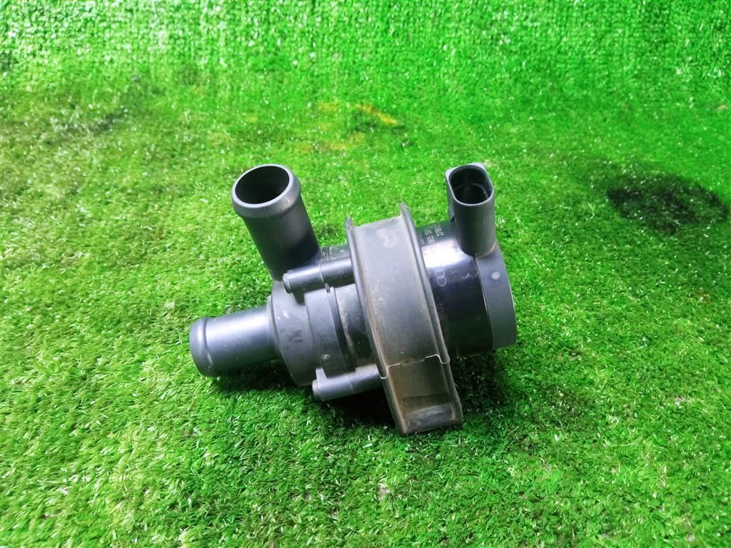 помпа Skoda Yeti I (2009—2014) 2012, 1K0965561L - фото №1