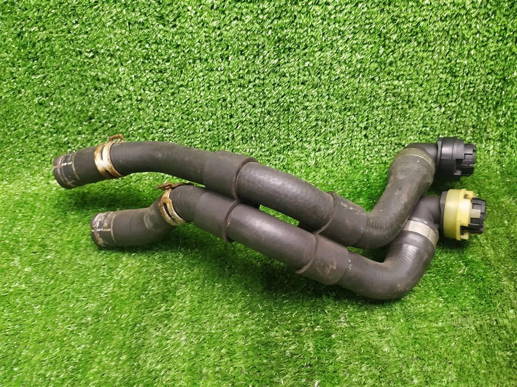 патрубок отопителя (печки) Opel Astra H рестайлинг (2006—2014) 2012, 1.8i Z18XER, 13170118 - фото №1