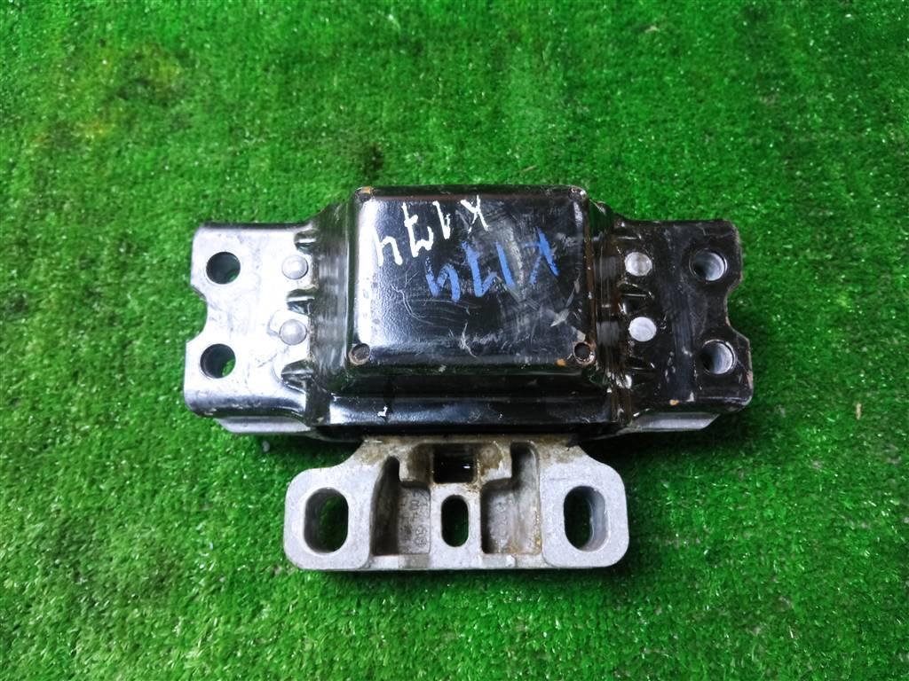 подушка крепления КПП Volkswagen Passat B6 (2005—2010) 2008, 1.8TSI BZB, 3C0199555P - фото №1
