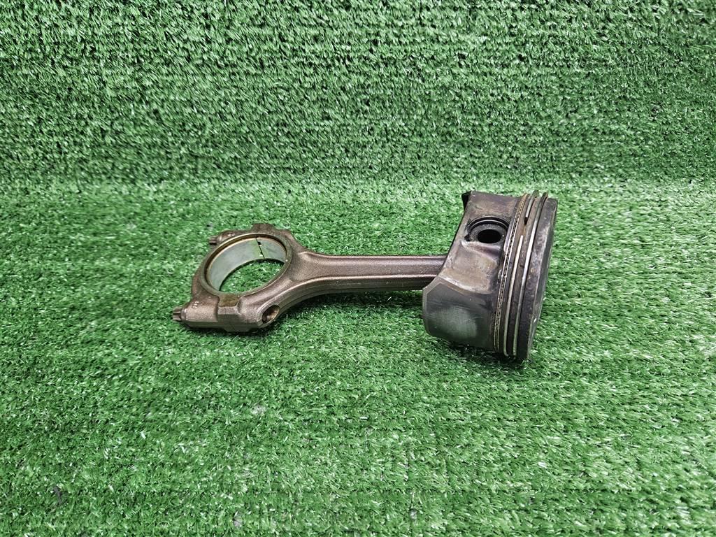 поршень Opel Astra H рестайлинг (2006—2014) 2012, 1.6i Z16XER, 55559652 - фото №1