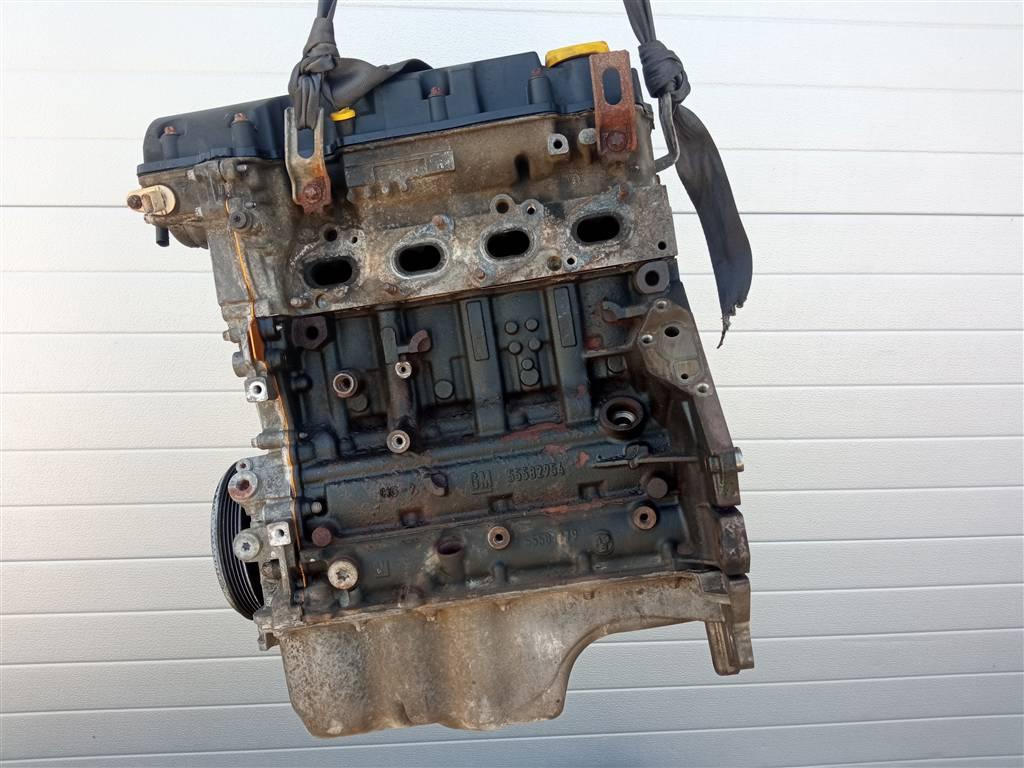 двигатель Opel Astra J рестайлинг (2012—2018) 2014, 1.4T A14NET, 55566201 - фото №1