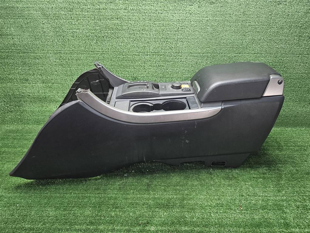 подлокотник Land Rover Range Rover Sport I (2005—2009) 2008, FJZ500102NUG - фото №1