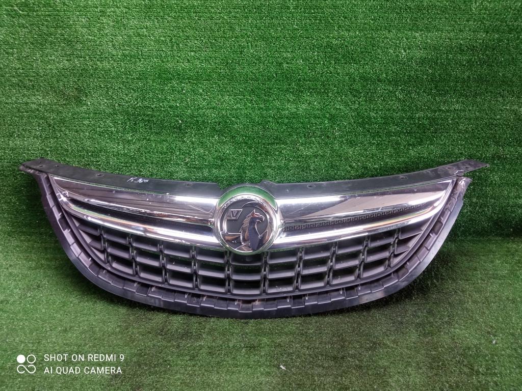 решетка радиатора Opel Zafira C (2011—2016) 2013, 1.4T A14NET, 13300698 - фото №1