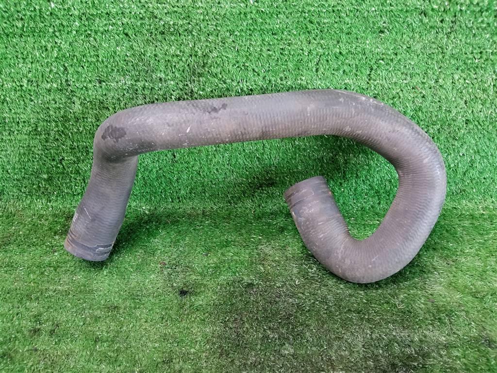 патрубок радиатора Ford Focus II рестайлинг (2007—2011) 2010, 1.8i QQDB, 3M5H8286DH - фото №1