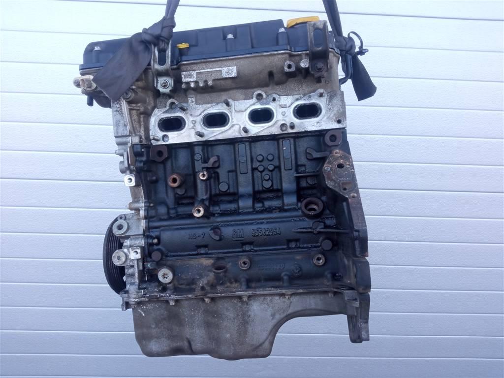 двигатель Opel Astra J рестайлинг (2012—2018) 2014, 1.4T B14NET NC4613, 55566201 - фото №1