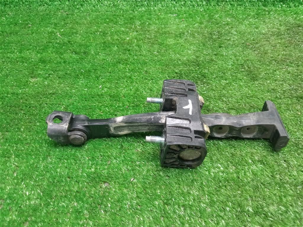 ограничитель открывания двери Opel Astra H рестайлинг (2006—2014) 2012, 1.8i Z18XER, 13107175 - фото №1