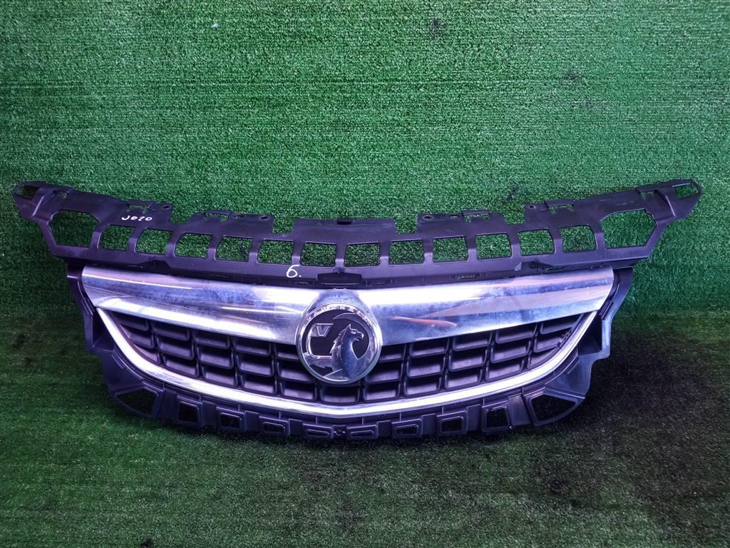 решетка радиатора Opel Astra J (2009—2012) 2010, 1.6i A16XER, 13266577 - фото №1