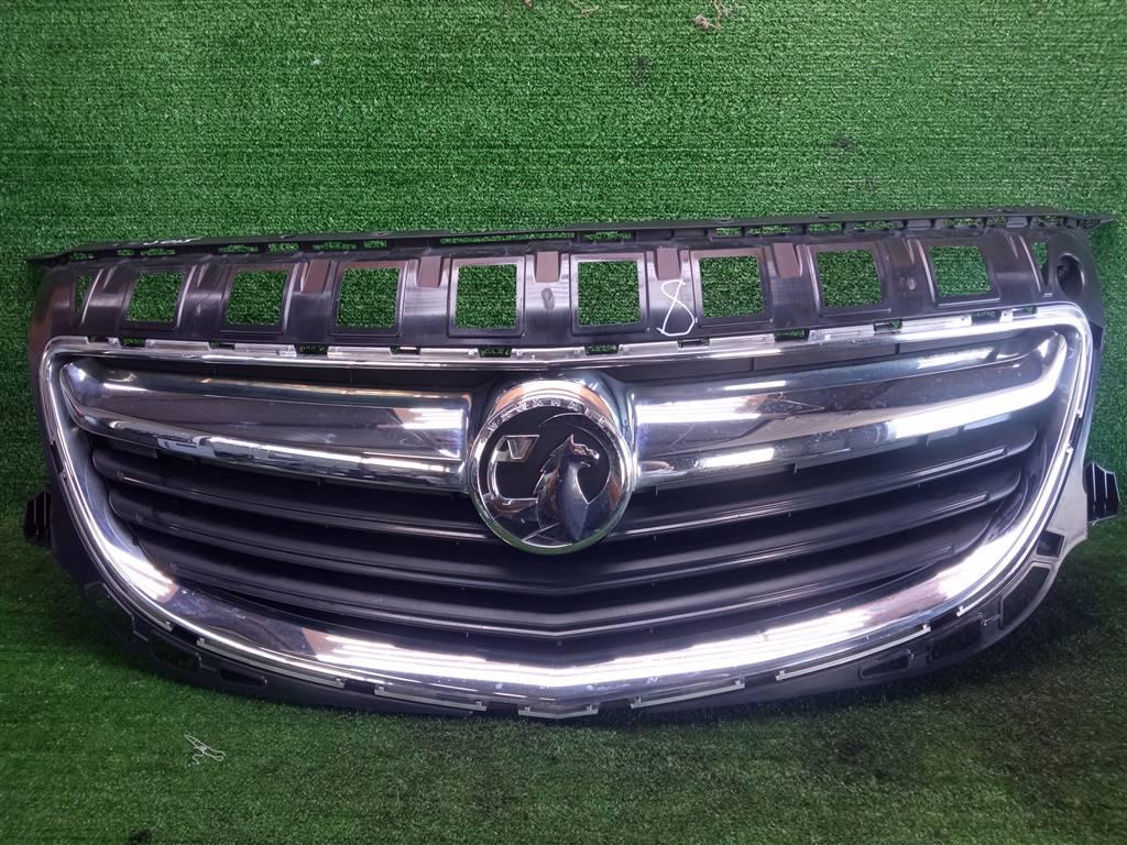 решетка радиатора Opel Insignia I рестайлинг (2013—2017) 2014, 13475242 - фото №1