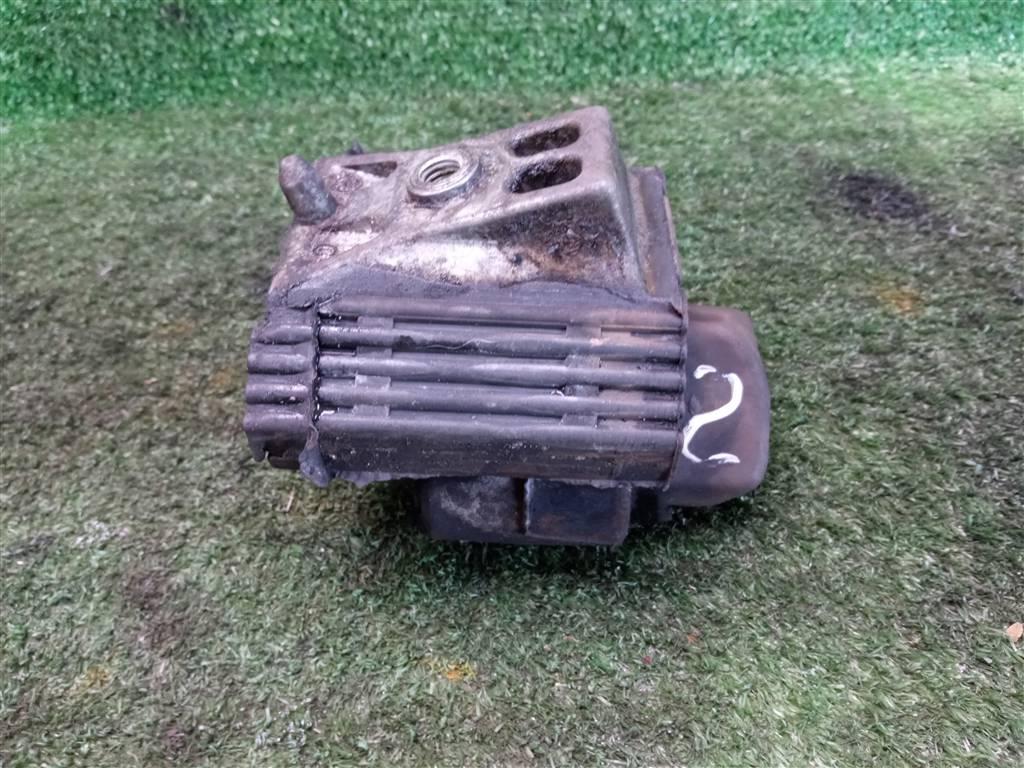 подушка крепления двигателя Mercedes-Benz Sprinter W906 (2006—2019) 2016, 2.2TD 651.900, 9062411513 - фото №1