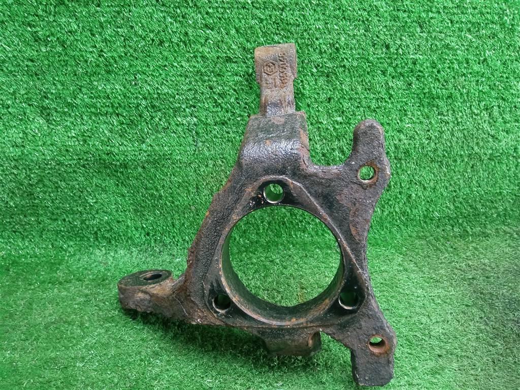 кулак поворотный правый Opel Astra H рестайлинг (2006—2014) 2012, 1.8i Z18XER, 13197801 - фото №1