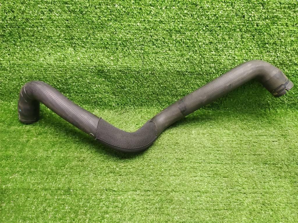 патрубок радиатора Ford Focus III (2011—2015) 2013, 1.6i PNDA BT78051, 8V618260BC - фото №1