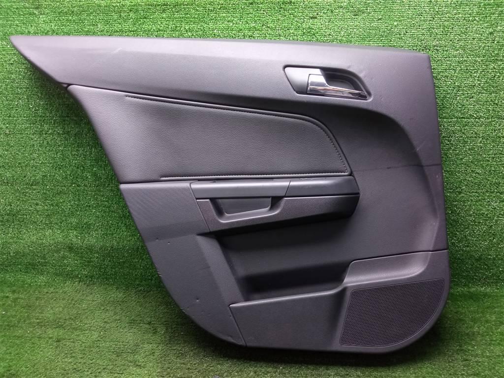 обшивка двери задняя левая Opel Astra H рестайлинг (2006—2014) 2012, 1.8i Z18XER, 13177103 - фото №1