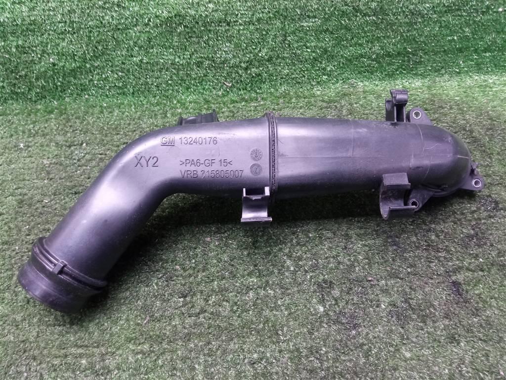 патрубок (трубопровод, шланг) Opel Insignia I (2008—2013) 2010, 2.0TD A20DTH, 13240176 - фото №1