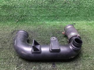 патрубок интеркулера Opel Corsa D рестайлинг (2010—2011) 2010, 1.3TD Z13DTJ, 55557415