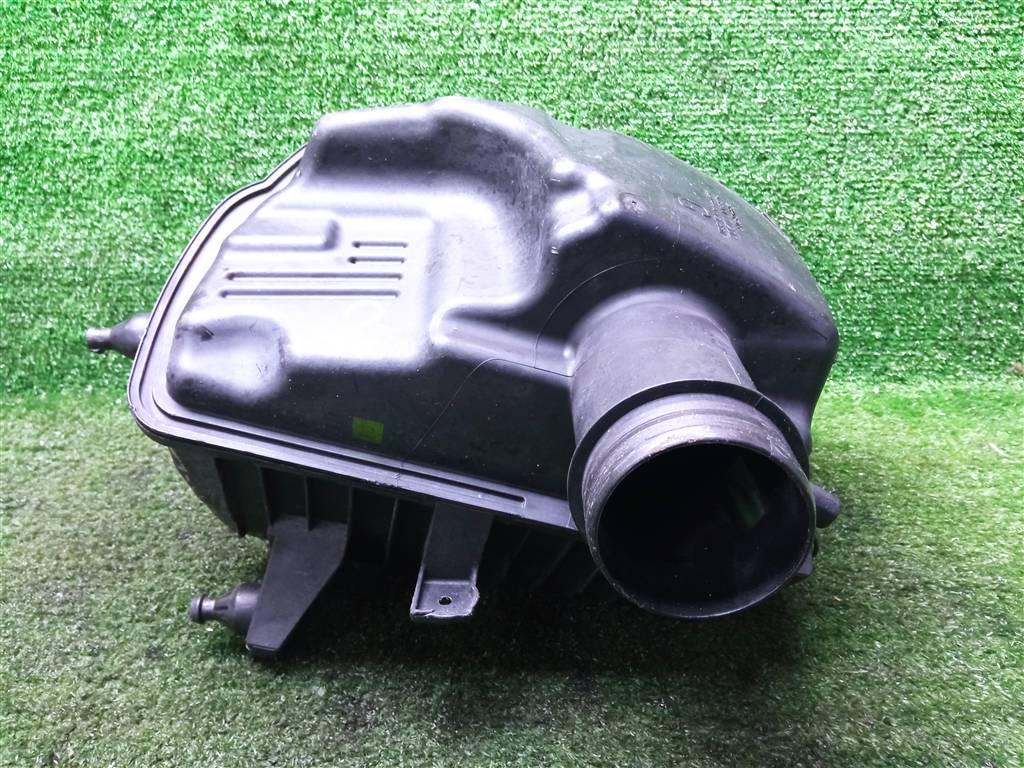 корпус воздушного фильтра Nissan Qashqai I (2006—2010) 2009, 1.6i HR16DE, 16500JD20A - фото №1