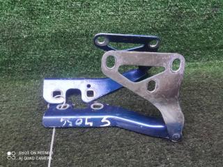 петля капота Opel Astra H рестайлинг (2006—2014) 2012, 1.6i Z16XER, 13213447